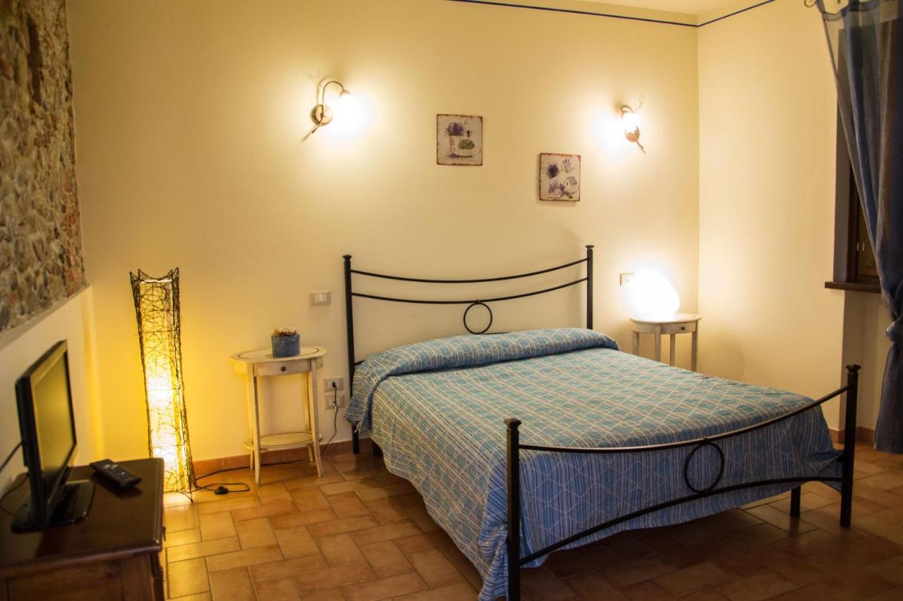 Room In Farmhouse - Apartment In Farmhouse Casolare Dei Fiori Chiesina Uzzanese Buitenkant foto