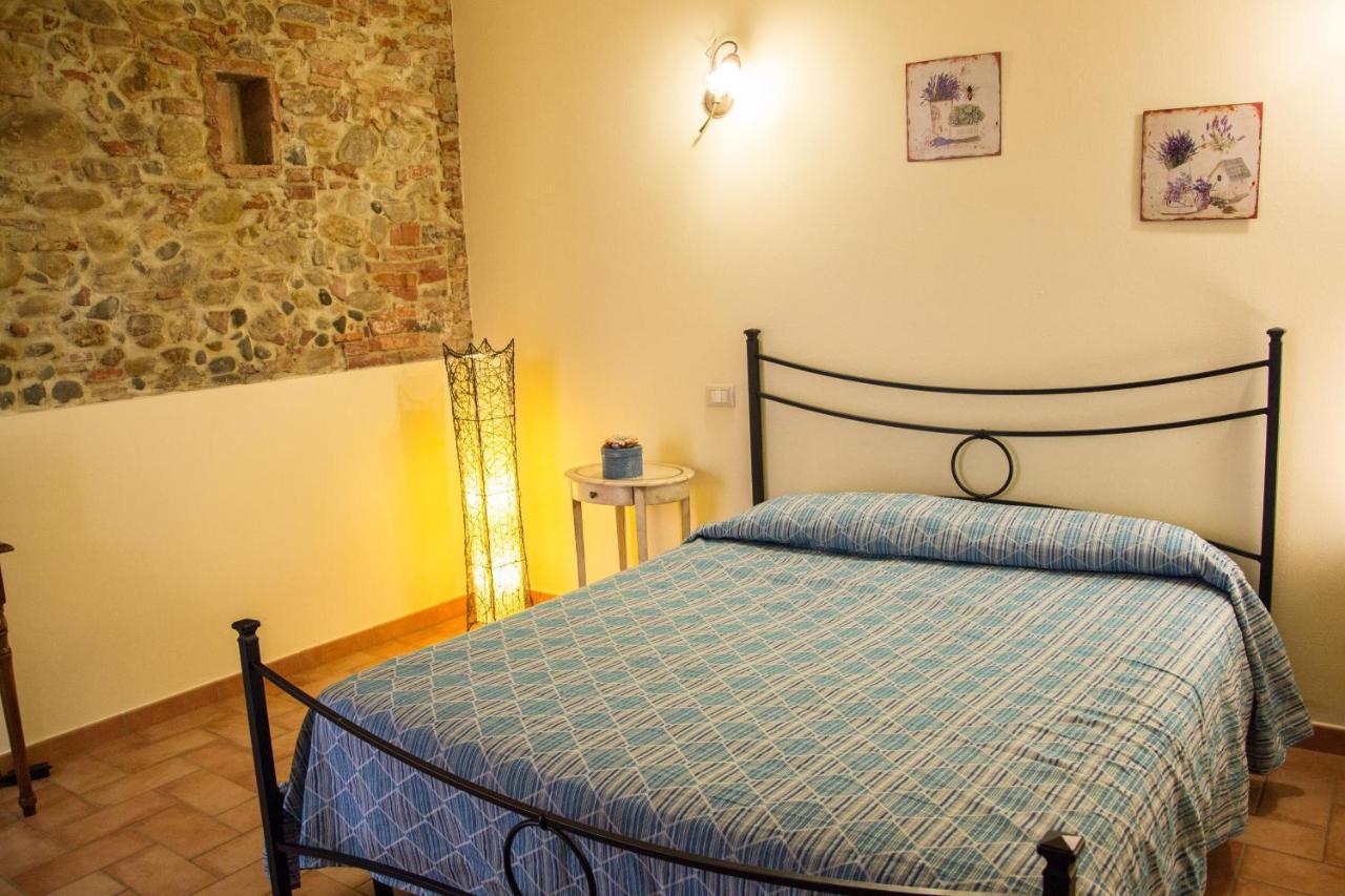 Room In Farmhouse - Apartment In Farmhouse Casolare Dei Fiori Chiesina Uzzanese Buitenkant foto